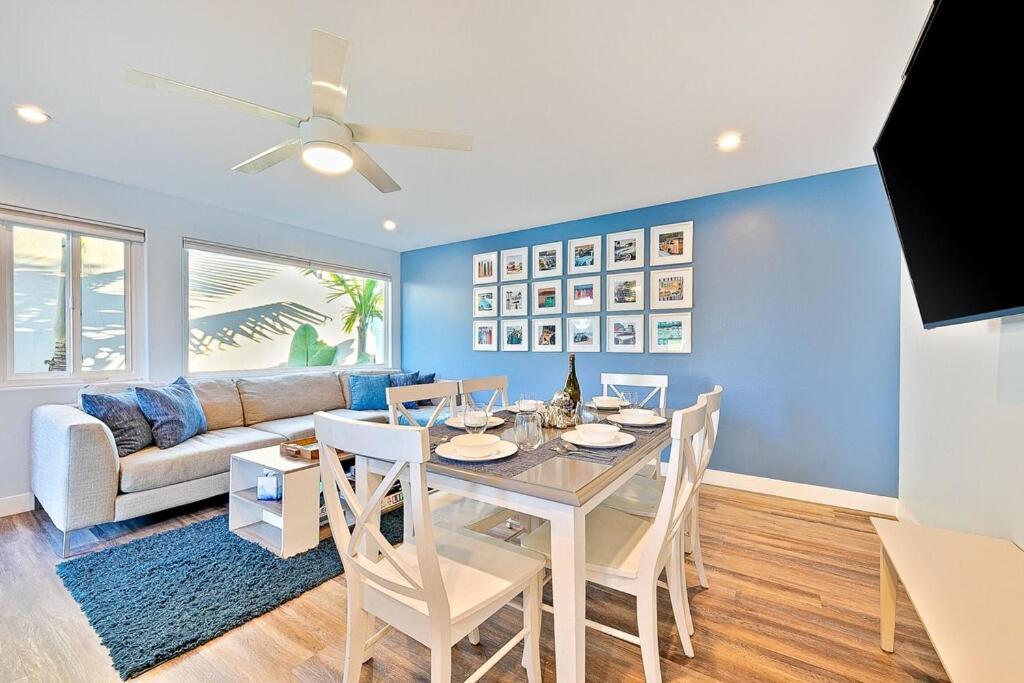 Stunning South Mission Home With Private Rooftop & Ocean Views! サンディエゴ エクステリア 写真